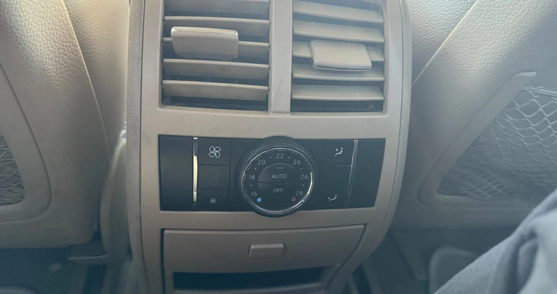 Mercedes-Benz GL cena 30900 przebieg: 392000, rok produkcji 2006 z Radom małe 211
